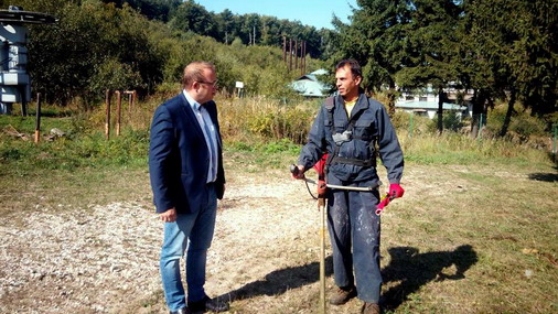 Aleksandar Milikić, predsednik Opštine Bor, u obilasku radova na skijalištu Crni vrh / foto: A.Milikic-facebook